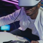 الواقع الافتراضي والواقع المعزَّز - VR & AR